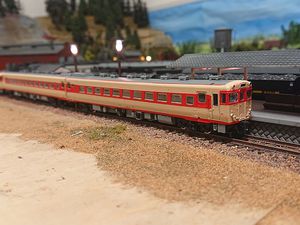 トレジャーキハ56平窓後期型 （12/17） - A Super-Express