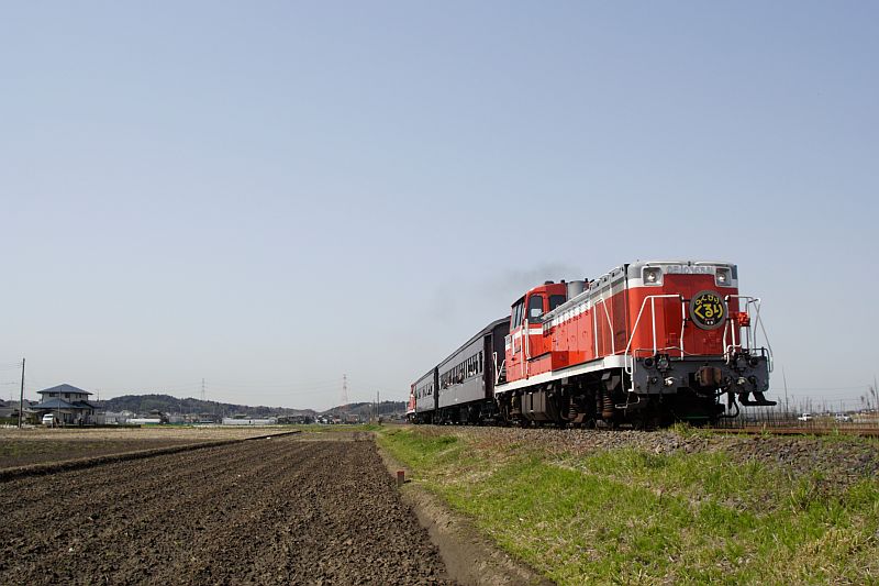 http://ayu2.com/train/trainphoto/090321_EOS_0018.jpg