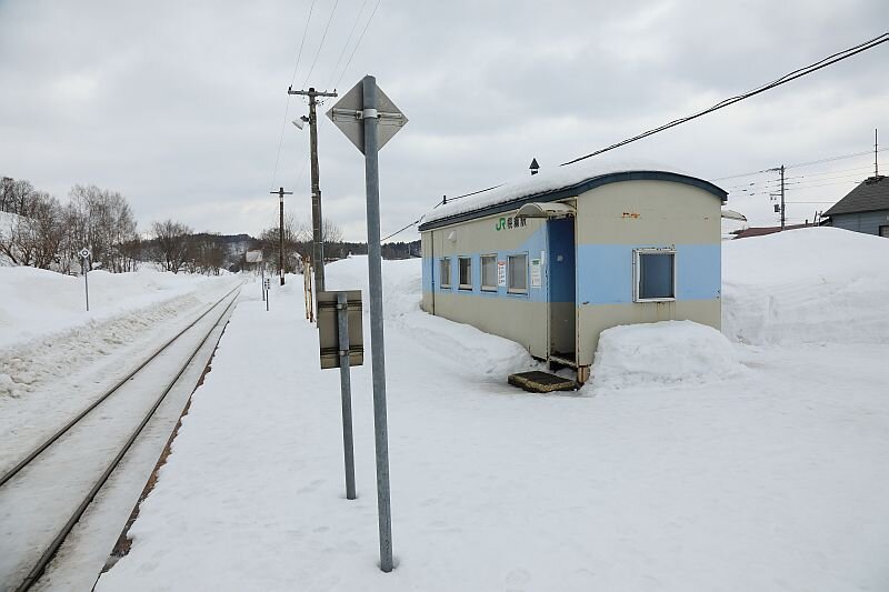 http://ayu2.com/train/trainphoto/230301%E7%95%99%E8%90%8C%E6%9C%AC%E7%B7%9AEOS037.jpg